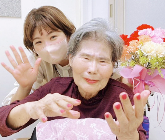 Orange Daysの訪問ケアサービスのひとつ介護美容ケア