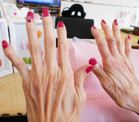 ネイルケア（介護美容）