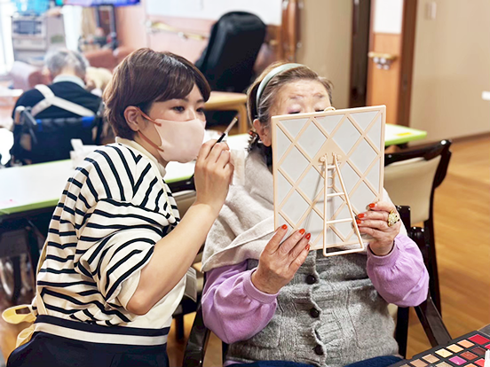 喜ばれるポイント２「介護と美容、両方のプロ」